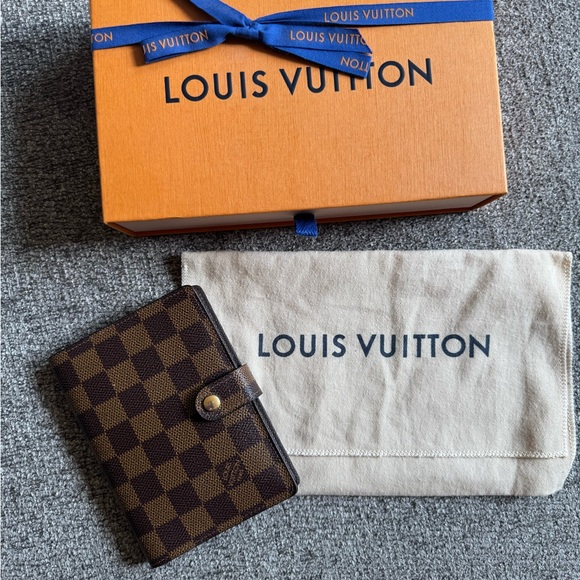 Louis Vuitton Damier Ebene PM Agenda - Picture 1 of 9